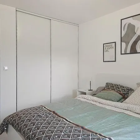 Appartement T2 Avec Terrasse Sud Rochefort-du-Gard Exterior photo