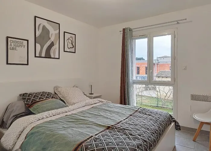 Appartement T2 Avec Terrasse Sud